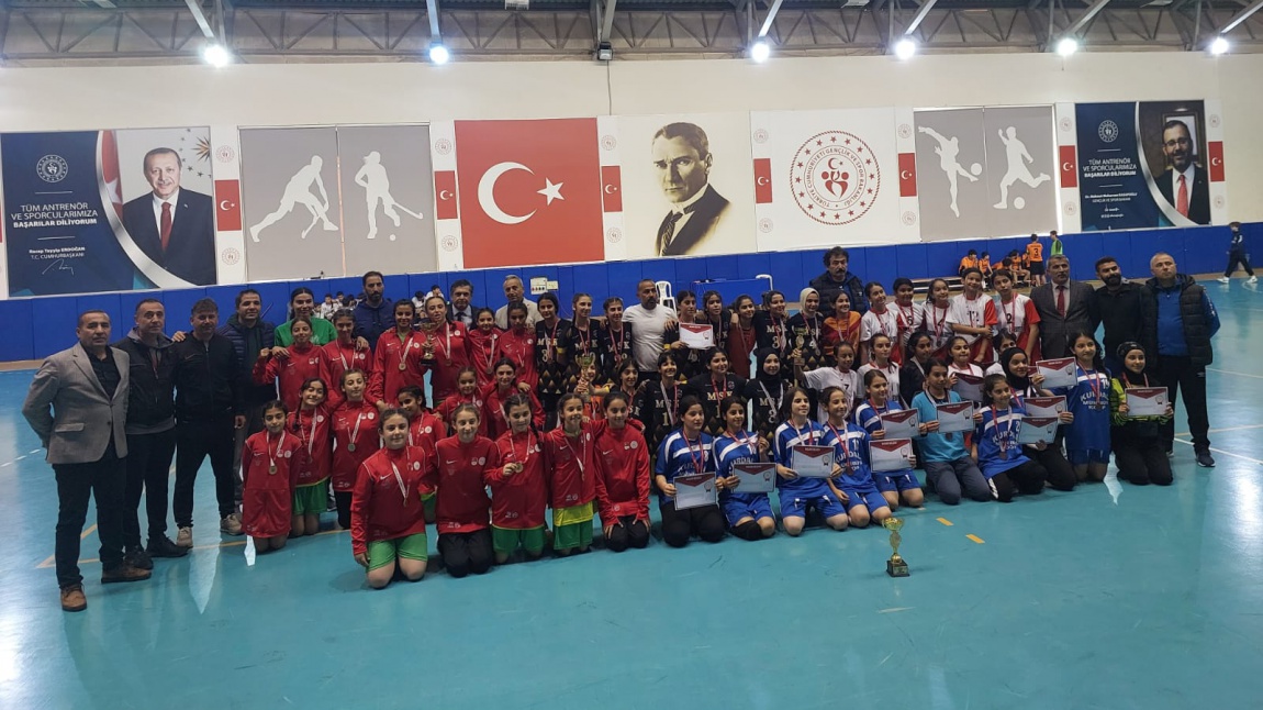 Mersin Okul sporları hentbol Küçük Kızlar İl Birincisi